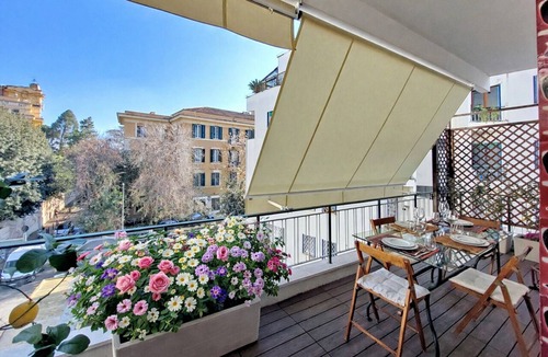 Quartiere Coppede Apartment | BELVEDERE RESIDENCE - POOL - BALCONY - JACUZZI - Air Conditioning - Wi-Fi - LUXURY