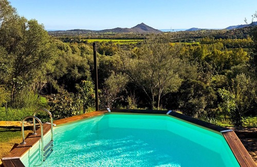 Castiadas House | Bioloco: seaside holiday in an olive grove – nature, yoga, and relaxation