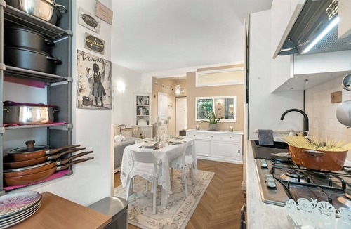 Alassio Apartment | Casa Amorosa Town Center with Terrace and A/C, Alassio, Italy