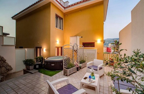 Sant'Agnello Apartment | Casa Evelina – Jr Suite | Elegance, relaxation & private pool in Sant’Agnello