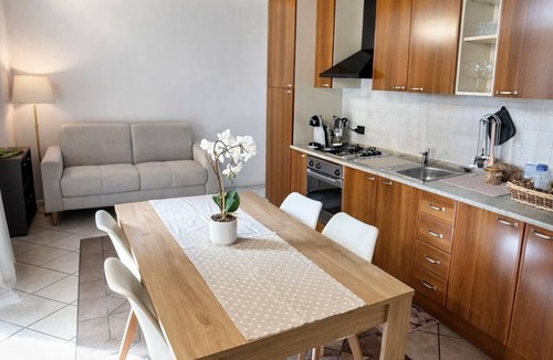 Pallanza Apartment | Casa Renoir: A bright one-bedroom apartment in the historic center of Suna, near the lake and the beach