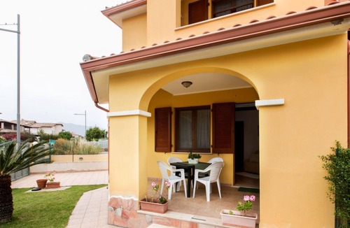 Pula House | CASE VACANZA AIOSARDEGNA PULA CENTRO - Villa Silvana