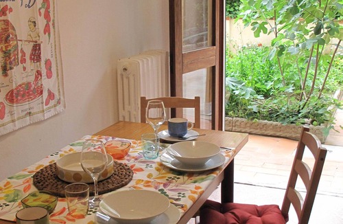 Santa Maria Novella Apartment | Charming 3-bedroom Apartment Garden gazebo AC, WiFi in delightful Center Firenze