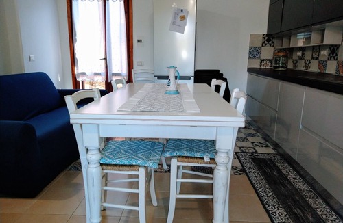 Agrustos House | Charming cottage (with private garden) few steps from the beach