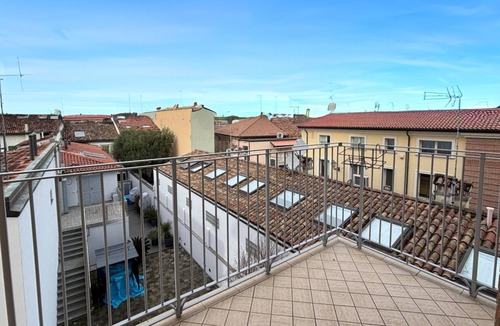 Cesenatico Apartment | CN027 – Cesenatico, Spacious Three-Room Apartment in the City Center