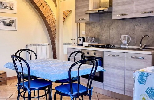 Cecina Apartment | Cosy apartment for 3 people with A/C, WIFI, pool, TV and pets allowed