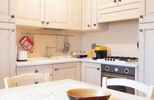 Panicale Apartment | Cosy apartment for 4 guests with A/C, pool, WIFI, TV, patio and pets allowed