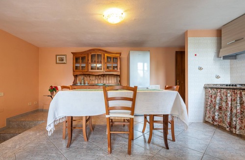 Chia House | Cosy Home “Chia C” Close to Beach with Sea View & Garden