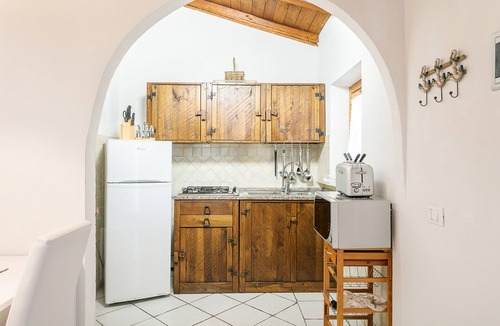 Baja Sardinia House | Cottage near the beach with garden and terrace