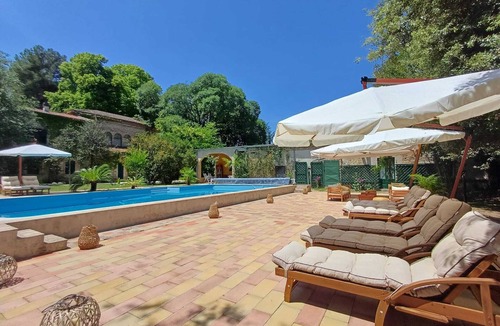Torre de' Passeri House | Cozy Bungalow with Pool. Pet-friendly.