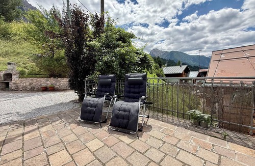 Santo Stefano di Cadore Apartment | Dolomiti Cadore Home, in the heart of the Cadore Dolomites, 5 minutes from Sappada