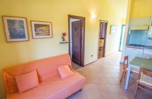 Porto Pollo Apartment | Drei-Zimmer-Wohnung "Il Borgo2" 400 Meter vom Meer entfernt by Interhome