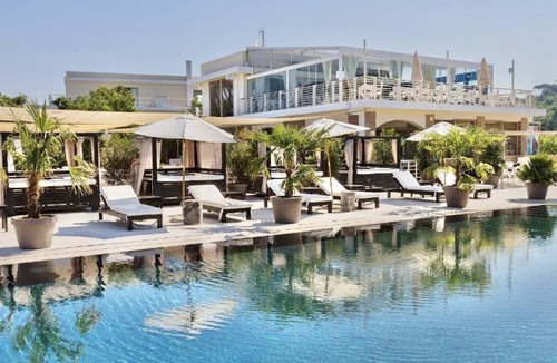 Scarlino Apartment | Elegant two-room apartment characterized by an elegant and refined design of approximately 45 m2 consisting of a living room with double sofa bed and fully equipped induction cooking side which leads to a large terrace furnished with outdoor furniture.A