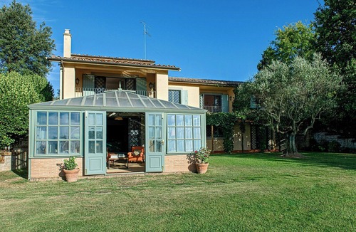 Sutri House | Family villa with pool in Tuscia