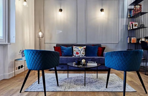 Stazione Apartment | FLORENTIN Downtown Design Apt