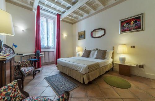 Rione IV Campo Marzio Apartment | Fontanella Borghese Apartment - FromHometoRome