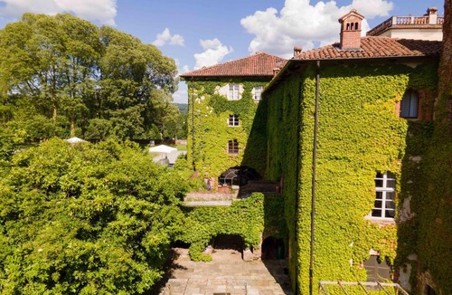 San Giorgio Canavese Hotel | Foresteria del Castello di San Giorgio Canavese