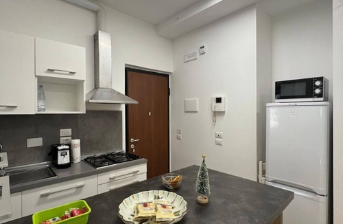 Perugia Apartment | GuestHost - Comfortable 80 sqm apartment, accommodating up to five people, located on the ground floor of a building.The property is located just steps from Perugia's historic center, easily accessible on foot, in an area full of amenities. The Etruscan