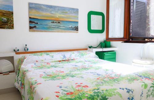 Pischina Salida Apartment | GuestHost - Comfy Flat W Pool, Tennis Court & Private Beach!