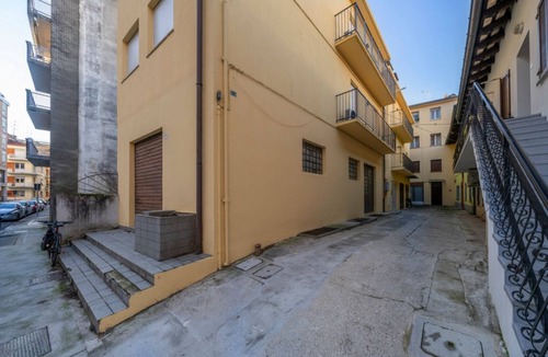 Udine Apartment | GuestHost - Cozy 60 sqm apartment, located on the first floor of a building without an elevator.The accommodation is situated in a strategic location, allowing you to reach the main points of interest within a short walking distance or by public transpor