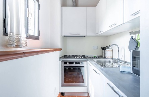 Settignano Apartment | GuestHost - Cozy apartment of about 40 sqm, for 4 people, located on the ground floor of a renovated building. The accommodation is located in the main square of Settignano (hamlet of Florence), a small hillside village just 8 km from the center of Flore