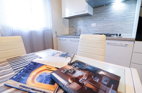 Otranto House | Holiday Home 'Casa Vacanze Alba A Otranto' with Balcony and Air Conditioning