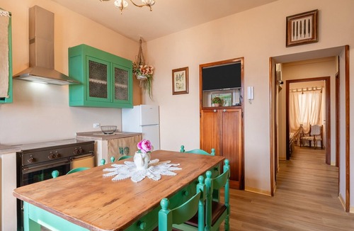 San Quirico House | Holiday Home "Da Susy" with Air Conditioning and Wi-Fi