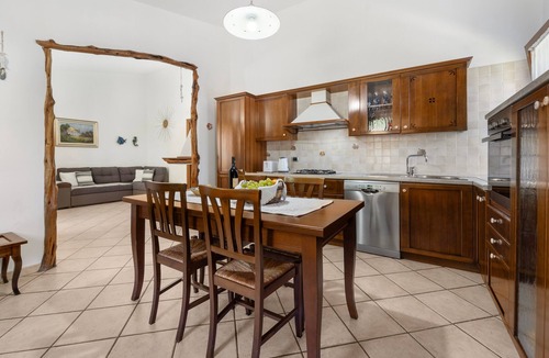 Chia House | Holiday Home 'Sole Mare di Barbara' with Sea View, Private Garden and Air Conditioning