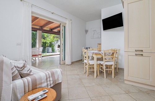 Baja Sardinia House | Holiday Home 'Villa Fortuna Con Vista Mare' with Sea View, Wi-Fi and Air Conditioning