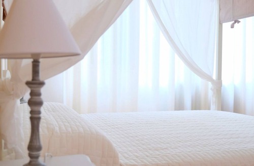 Giambellino Bed & Breakfast | Hosmate - Milano - Vespri Siciliani - Classica