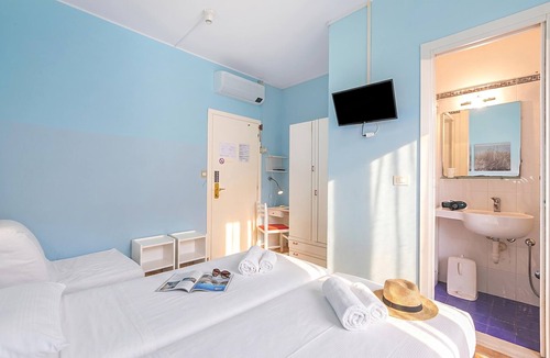 Laigueglia Hotel | Hotel Del Golfo 60, Laigueglia, Italy