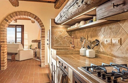 Castiglione del Lago House | House with lakeview between Tuscany and Umbria