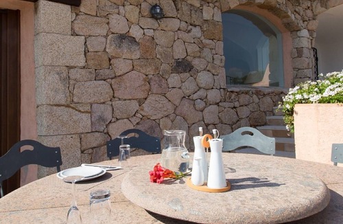 Oristano Historic Centre House | House with a private pool, four bedrooms, and four bathrooms in Oristano