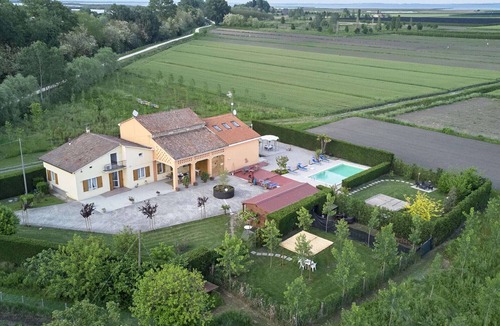 Codevigo Villa | Belvilla by OYO Casa Campagnola Uno