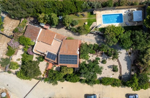 Torre delle Stelle Villa | Villa Luce, surrounded by greenery a short distance from the sea