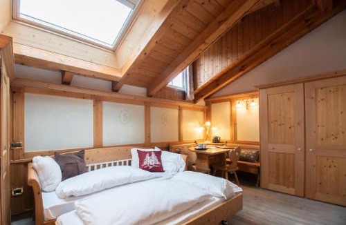 Dimaro Bed & Breakfast | Kaiserkrone Chalet & Spa