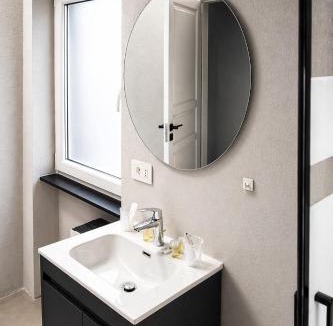 Pre Apartment | La Marina Attic Mansarda con vista su Porto Antico