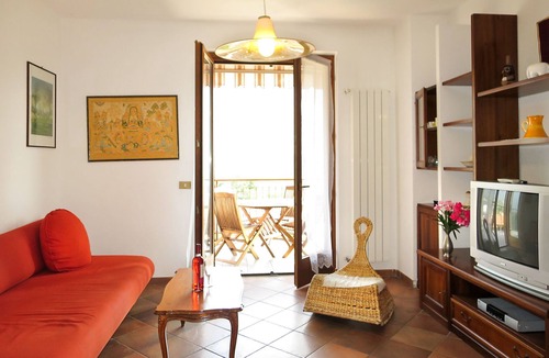 Castello Apartment | La Rocca by Interhome