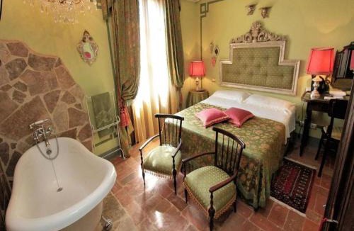 Ranciano House | Lago di Chiusi Villa with Pool