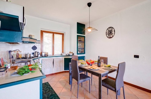 Villanuova sul Clisi Apartment | Lakeview Bliss/pool & fenced Garden, Villanuova sul Clisi, Italy