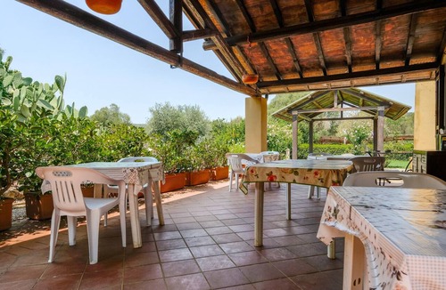 Capalbio Apartment | Le Torrette Etrusche Room 6 – Comfort and Relaxation in Capalbio