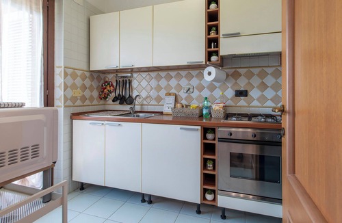 Centro Giano Apartment | LeonardoHome-Fco Airport and Fair (2m by train)/Rome (25m by train)