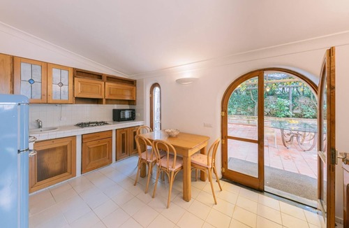 Ravello Apartment | Located at Ravello's center, at 1' walk from the bus station & shopping area.