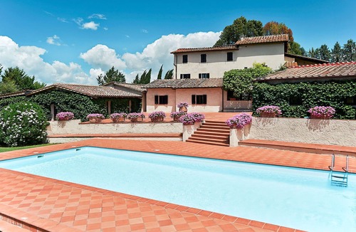 Poggiarello House | Lovely apartment in villa for 4 guests with pool, WIFI, TV and terrace