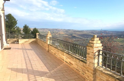 Citta Sant'Angelo Villa | Luxurious Hilltop Villa, swimming pool, glorious panoramic views and olive grove