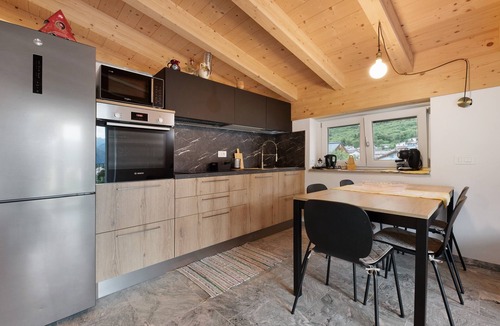 Valtellina Apartment | Mansarda Apartment with Mountain View, Wi-Fi and Air Conditioning