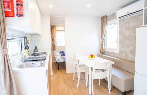 Giulianova House | Mobile home with air conditioning, terrace and pool