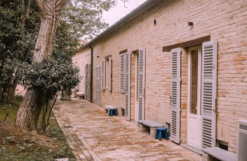 Fermo House | Much loved by many: FIENILE, in the historic center, 7 km from the sea