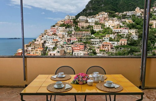 Positano City Centre Apartment | My Rental Homes - Casa Palazzo with wide panoramic terrace and sea view