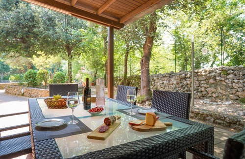 Monteriggioni Apartment | Nice apartment for 4 people with pool, WIFI, TV and veranda, close to Siena